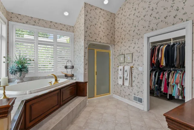 $1,550,000 | 94 Hidden Acres, Appleton, WI 54915