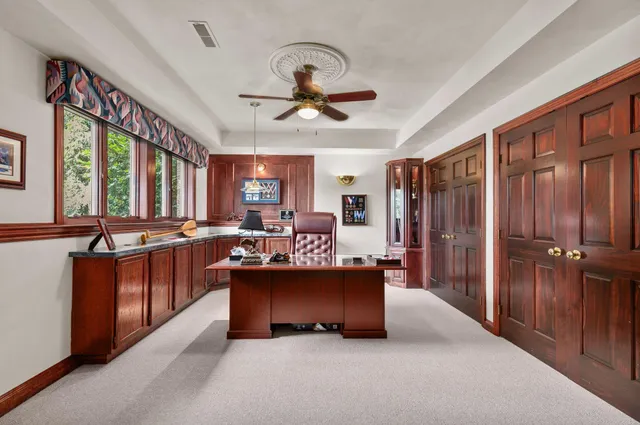 $1,550,000 | 94 Hidden Acres, Appleton, WI 54915