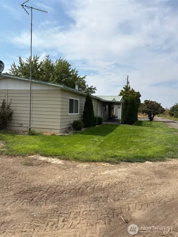 $920,000 | 19651 Highway 28, Quincy, WA 98848