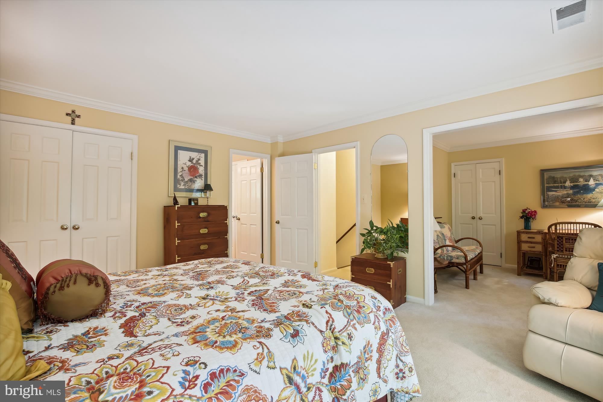 9198 Ripple Brook Road Great Falls, VA 22066 - Photo 20 of 54 Primary Bedroom