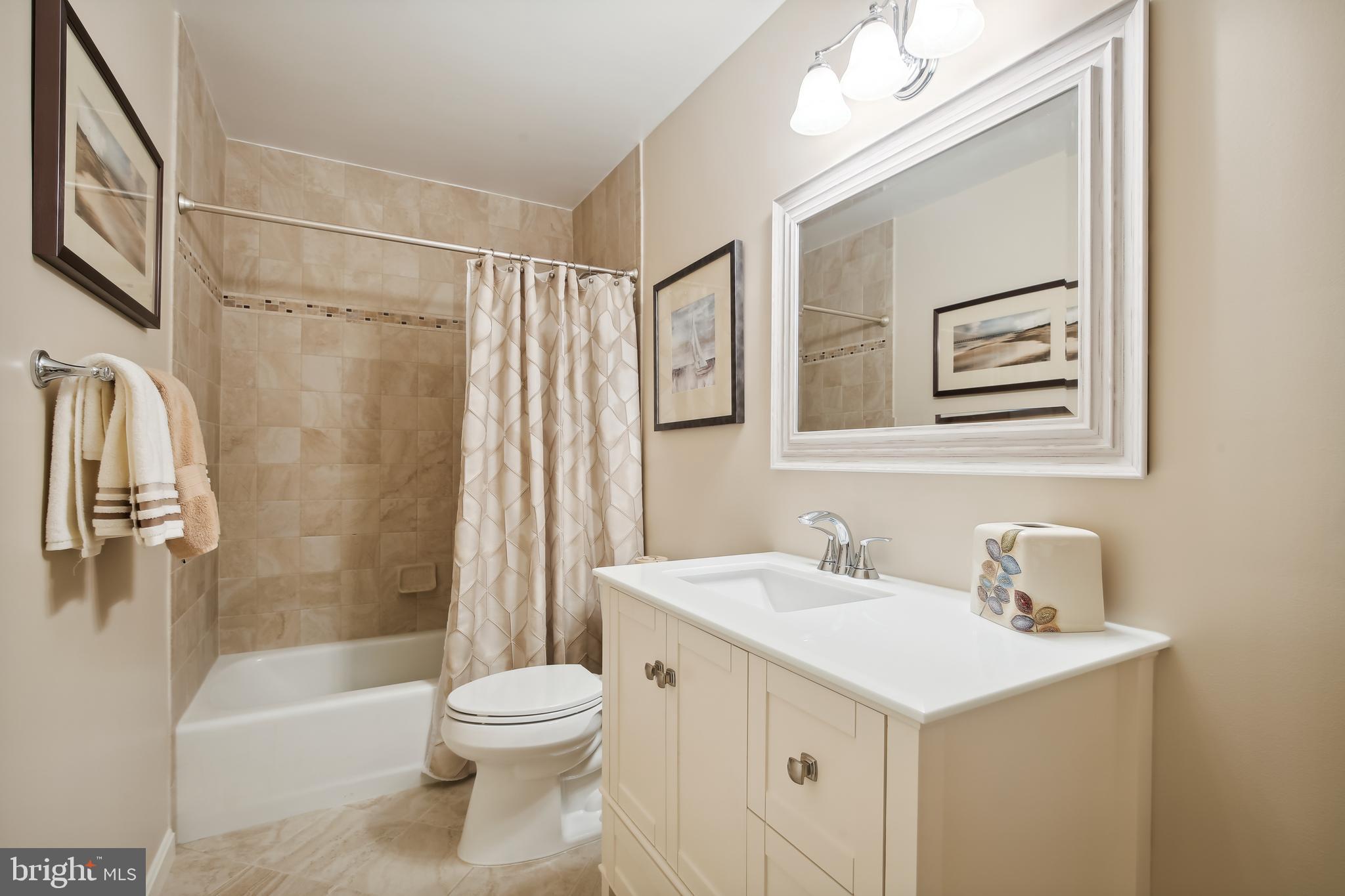 9198 Ripple Brook Road Great Falls, VA 22066 - Photo 42 of 54 Bath