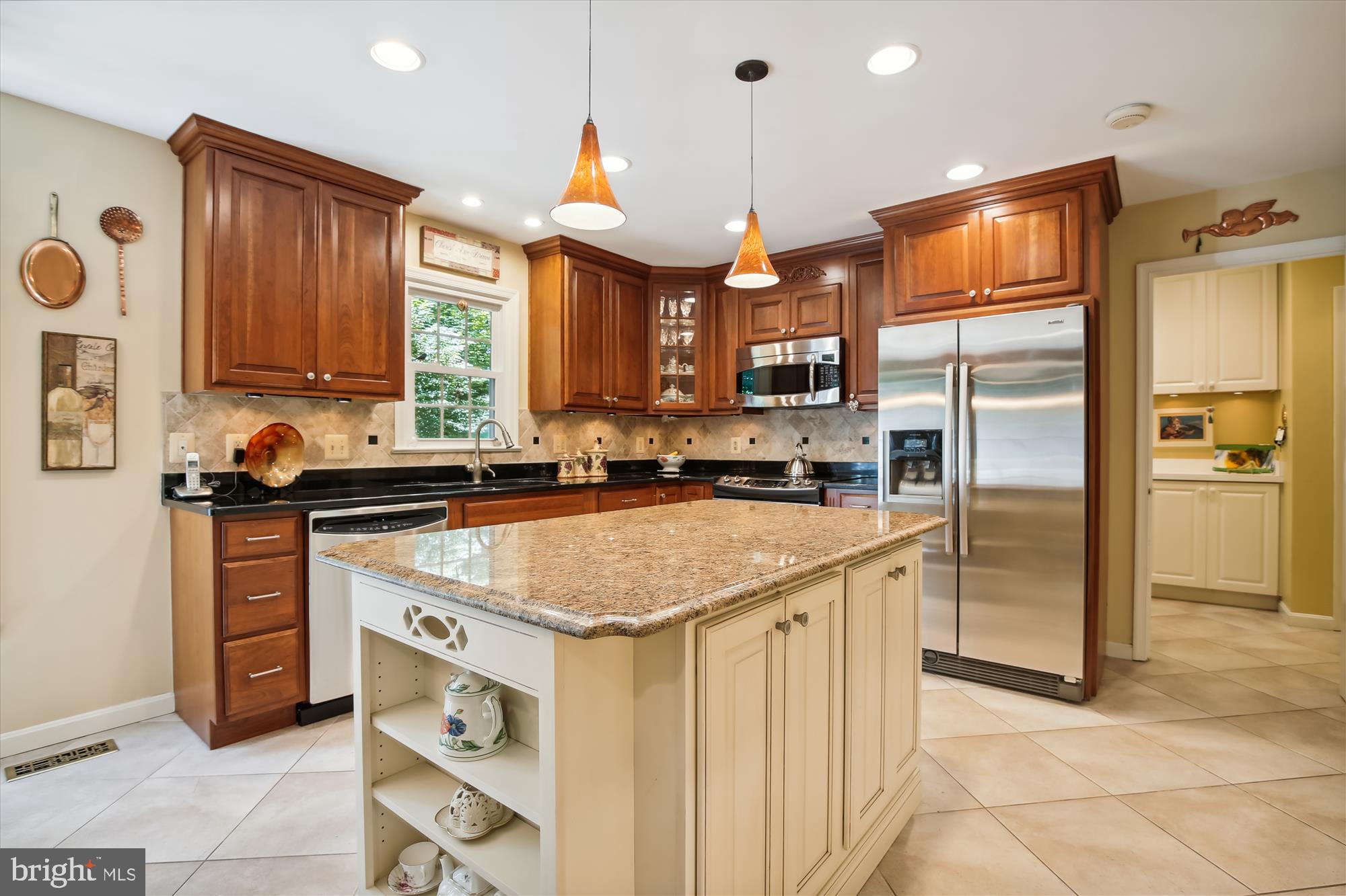 9198 Ripple Brook Road Great Falls, VA 22066 - Photo 7 of 54 Kitchen
