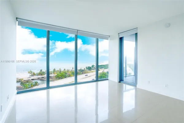 $6,400 | 601 Northeast 36th Street, Unit 812, Miami, FL 33137