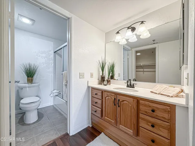 $499,999 | 675 Oak Run Trail, Unit TL206, Oak Park, CA 91377