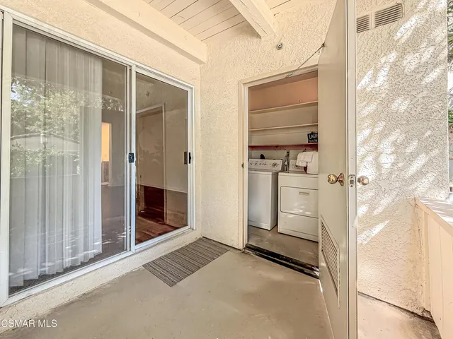 $499,999 | 675 Oak Run Trail, Unit TL206, Oak Park, CA 91377