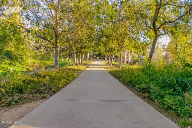 $499,999 | 675 Oak Run Trail, Unit TL206, Oak Park, CA 91377