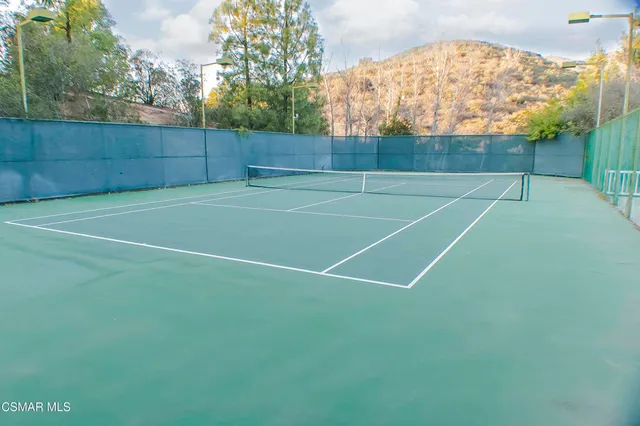 $499,999 | 675 Oak Run Trail, Unit TL206, Oak Park, CA 91377