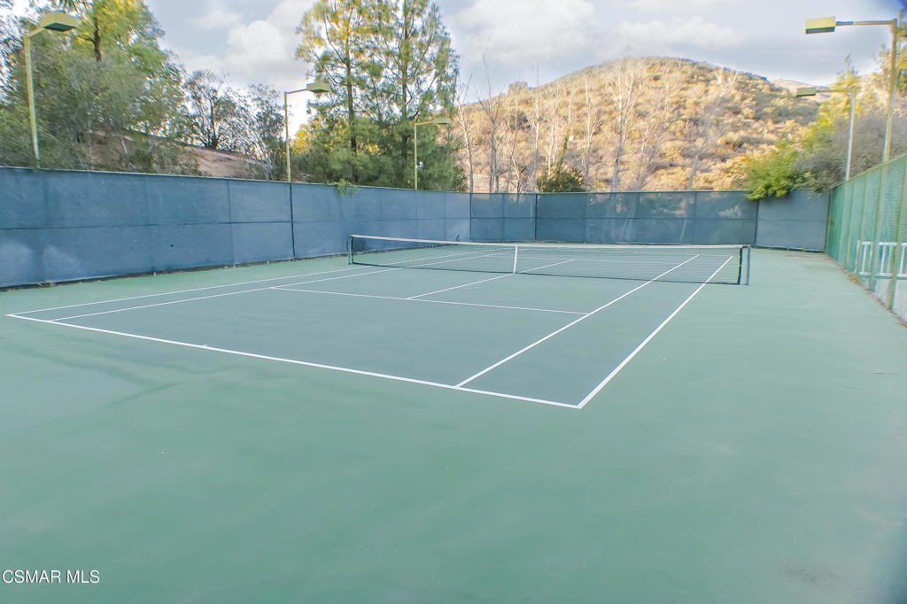 675 Oak Run Trail, Unit 206 Oak Park, CA 91377 - Photo 43 of 47