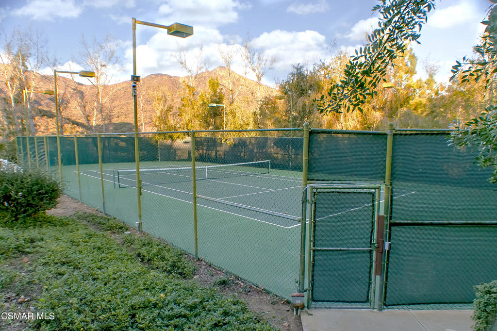 675 Oak Run Trail, Unit 206 Oak Park, CA 91377 - Photo 45 of 47