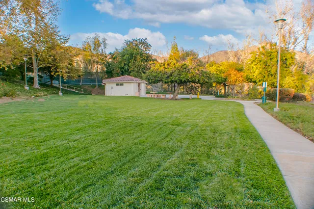 $499,999 | 675 Oak Run Trail, Unit TL206, Oak Park, CA 91377