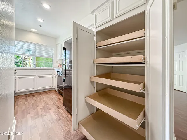 $499,999 | 675 Oak Run Trail, Unit TL206, Oak Park, CA 91377