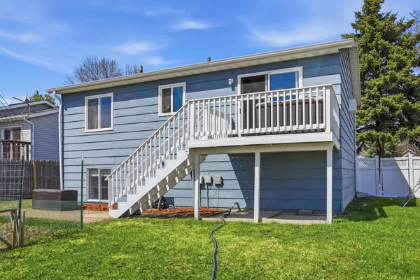 $339,900 | 1918 55th Avenue South, Fargo, ND 58104