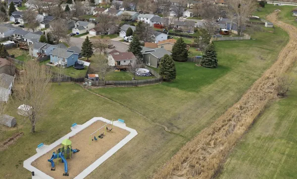 $339,900 | 1918 55th Avenue South, Fargo, ND 58104