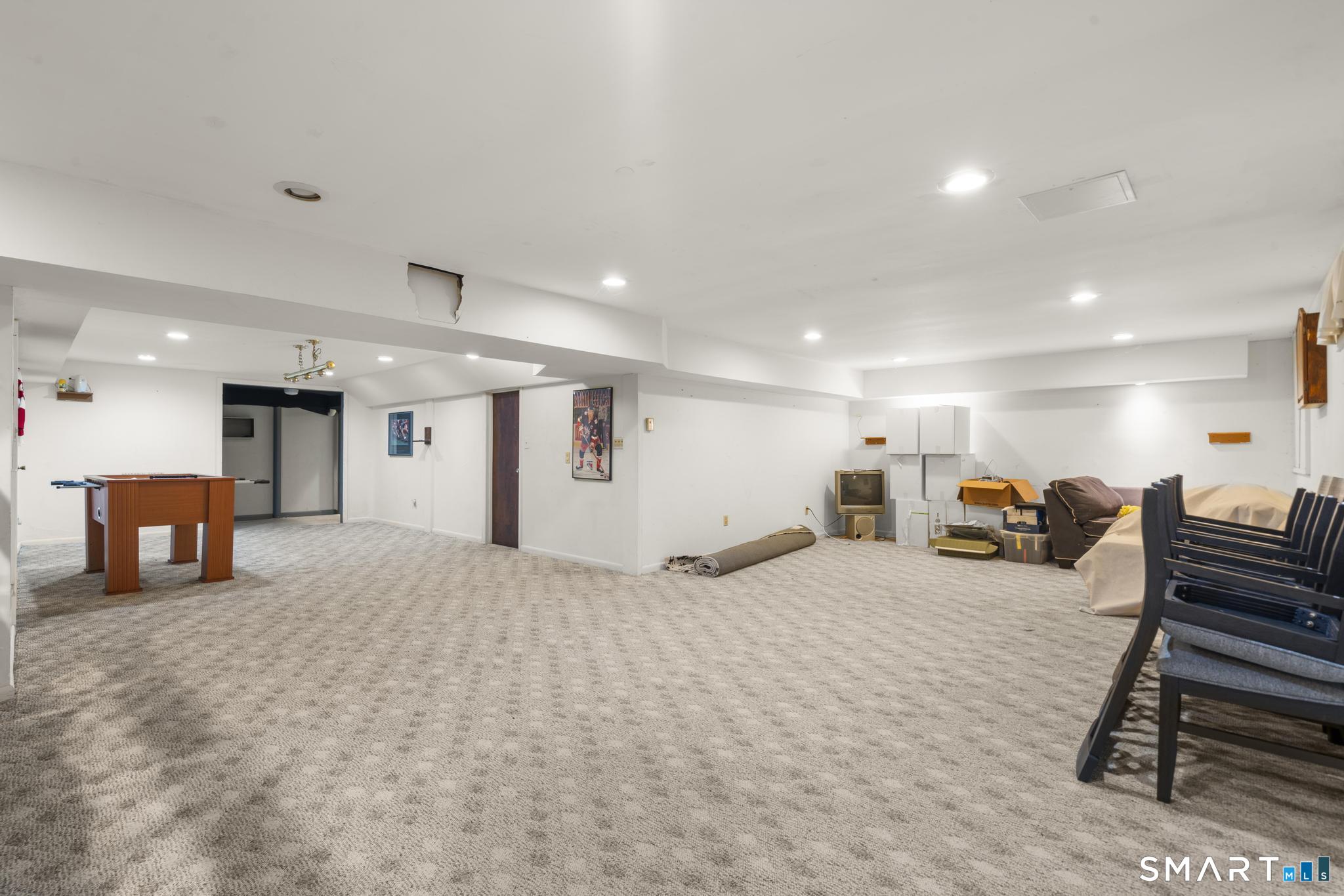 184 Bear Path Road Hamden, CT 06514 - Photo 26 of 36 Gallery Image 26