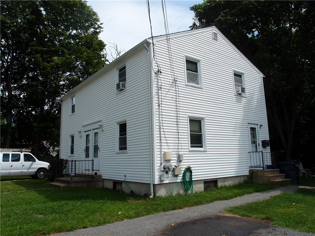 20 Studley Avenue Warwick, RI 02889 - Photo 3 of 4