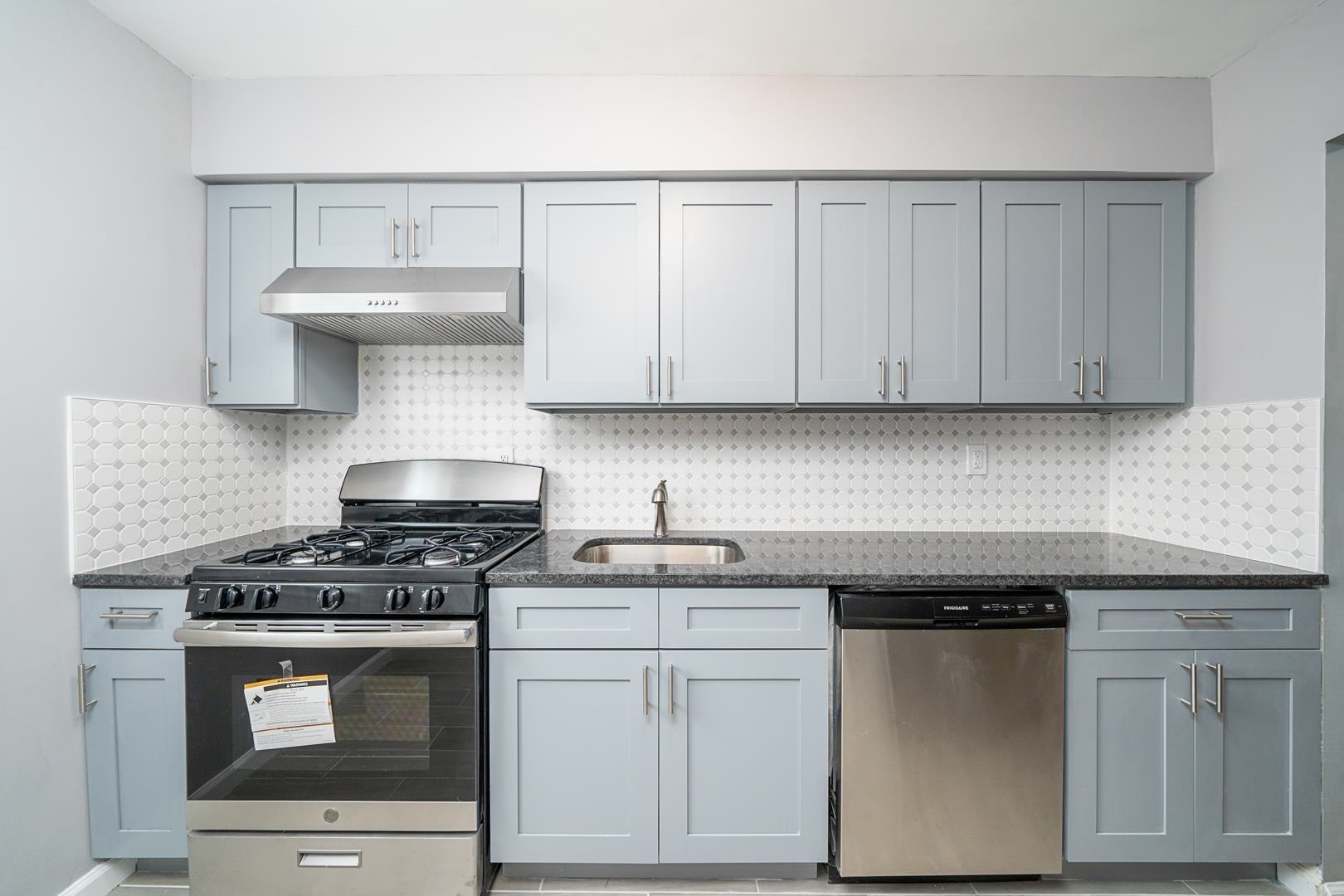 9 Exeter Road, Unit 1 Jersey City, NJ 07305 - Photo 7 of 13
