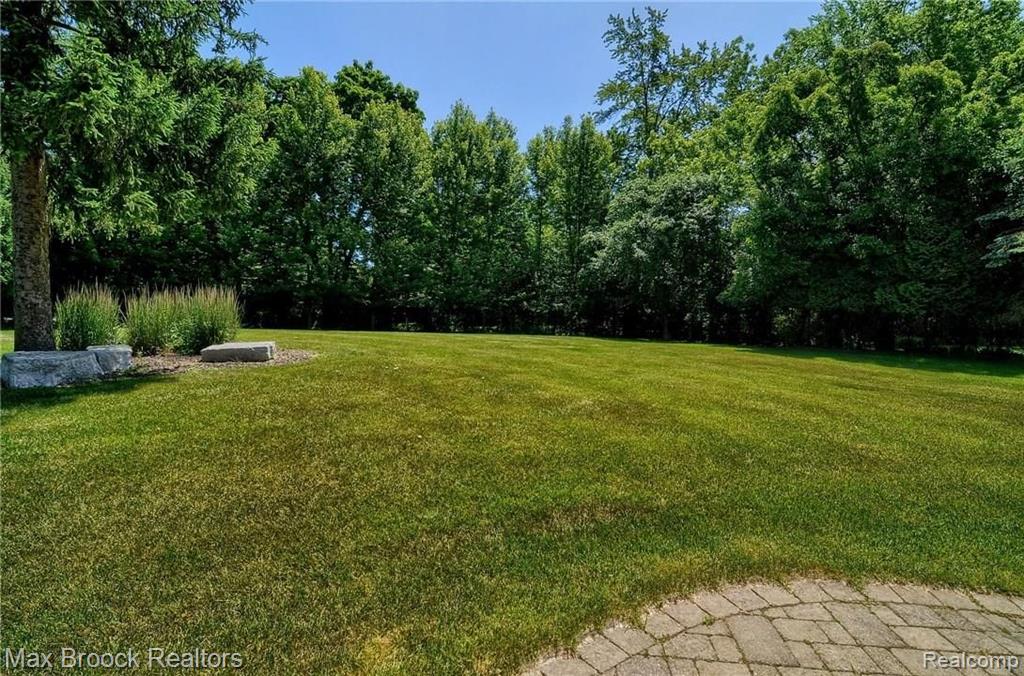 32250 Bingham Road Bingham Farms, MI 48025 - Photo 43 of 44