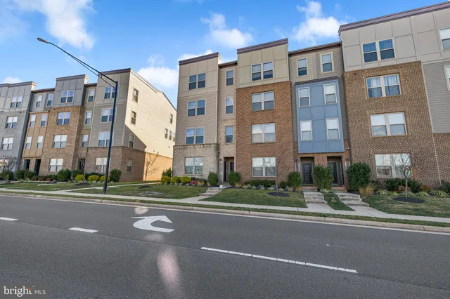 $560,000 | 10436 Ratcliffe Trail, Manassas, VA 20110