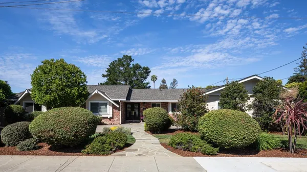 $3,998,000 | 807 University Avenue, Los Altos, CA 94024