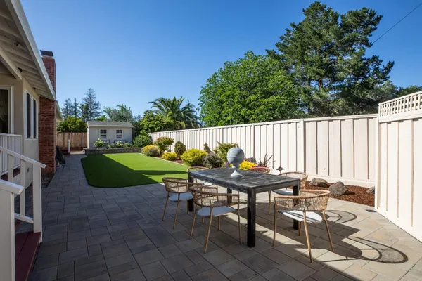 $3,998,000 | 807 University Avenue, Los Altos, CA 94024