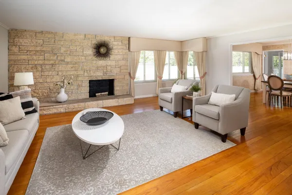 $3,998,000 | 807 University Avenue, Los Altos, CA 94024