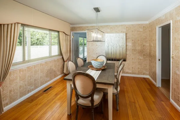 $3,998,000 | 807 University Avenue, Los Altos, CA 94024