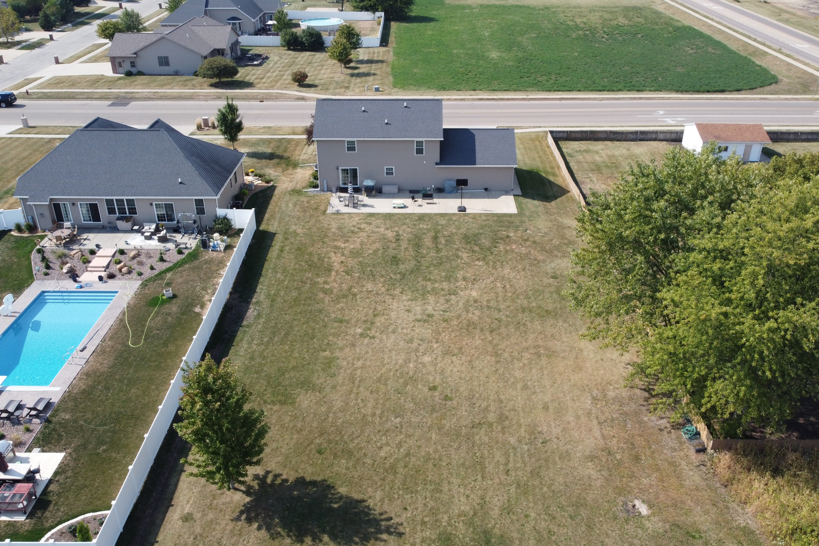 3421 Marquette Road Peru, IL 61354 - Photo 40 of 41 an aerial view of a house with a yard basket ball court and outdoor seating