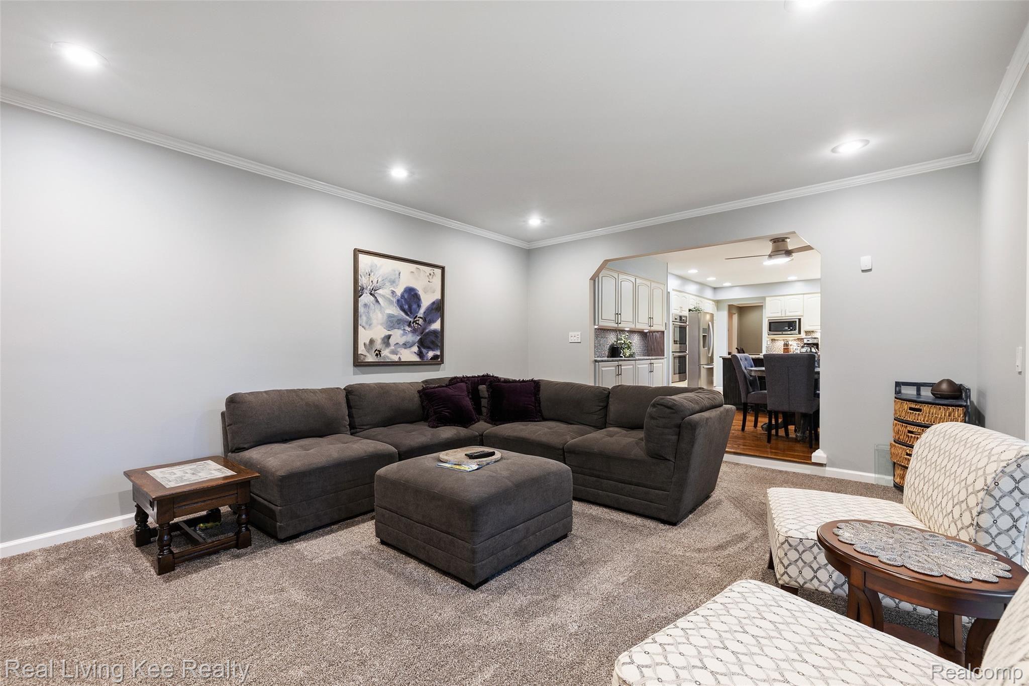 2749 Ranieri Drive Troy, MI 48085 - Photo 23 of 45 2749 Ranieri Dr (28).jpg