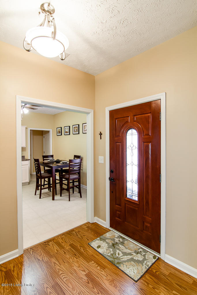 6910 Fernview Road Louisville, KY 40291 - Photo 4 of 36 6910 Fernview Rd-6
