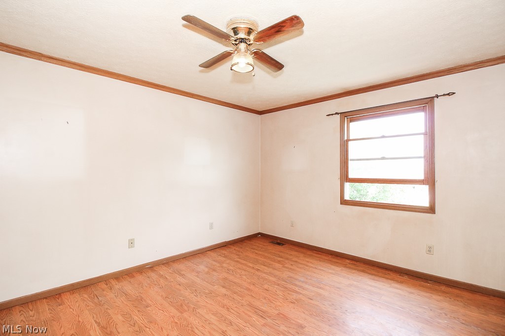 5190 Fenn Road Medina, OH 44256 - Photo 12 of 29 Master suite with a walk-in closet and a private full bath.