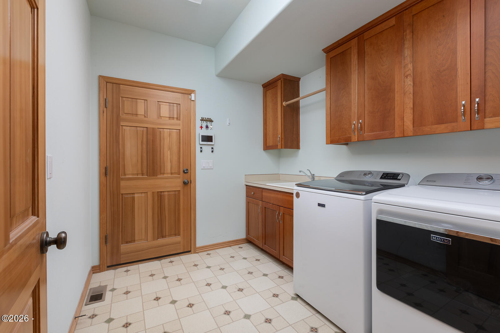 5340 Haystack Drive Neskowin, OR 97149 - Photo 35 of 52 Laundry room