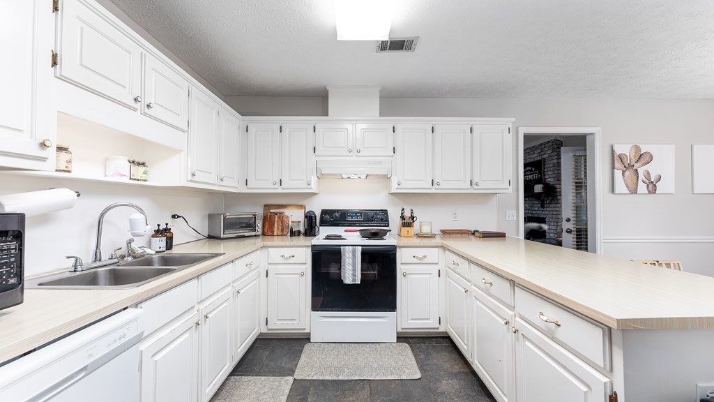 7517 Lloyd Road Columbus, GA 31909 - Photo 6 of 31 Gallery Image 6