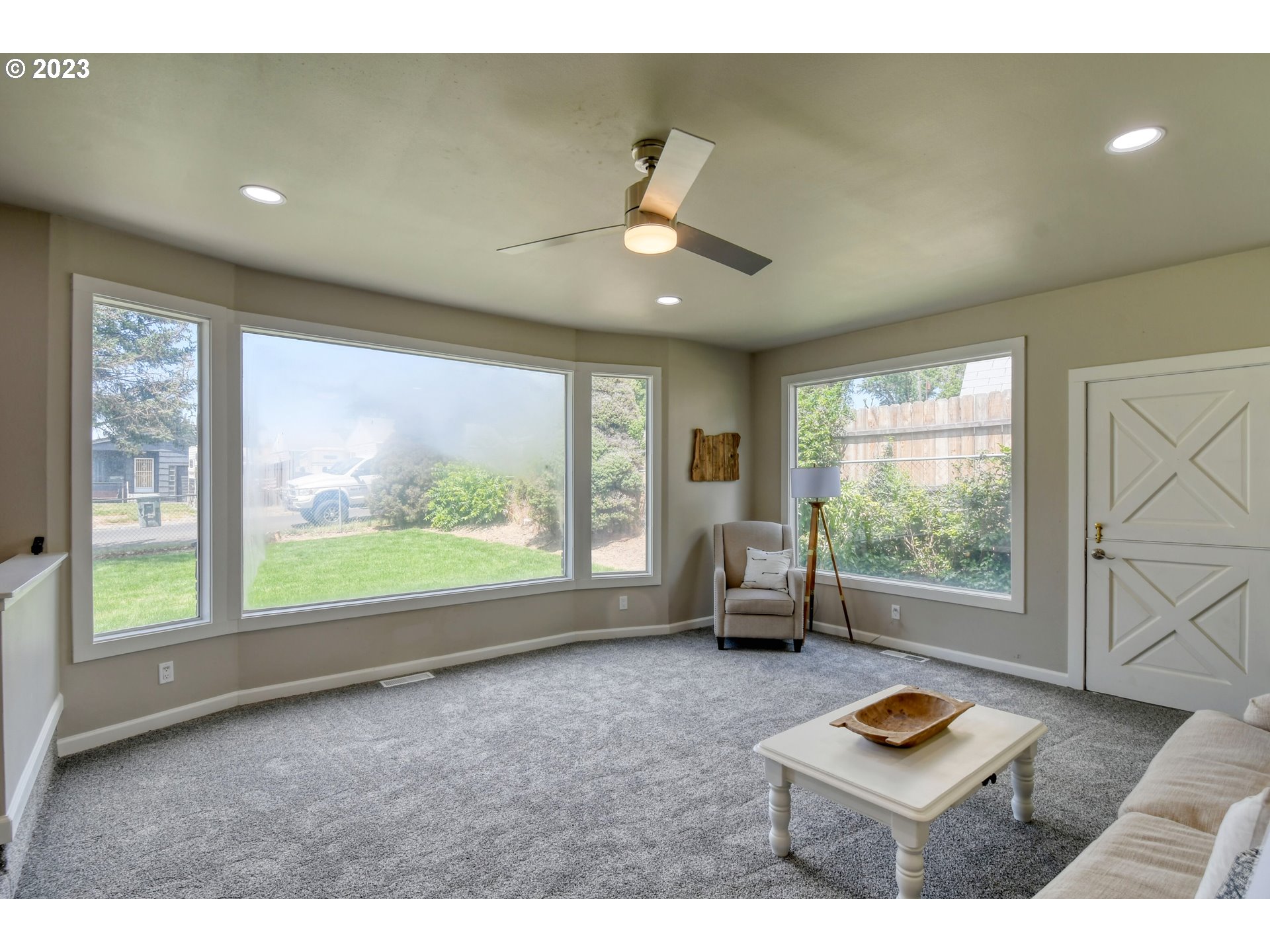 3012 Southwest Isaac Avenue Pendleton, OR 97801 - Photo 4 of 30 a living room with furniture and a large window
