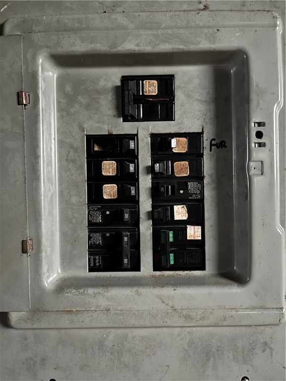 427 Cottage Street Rochester, NY 14611 - Photo 15 of 18