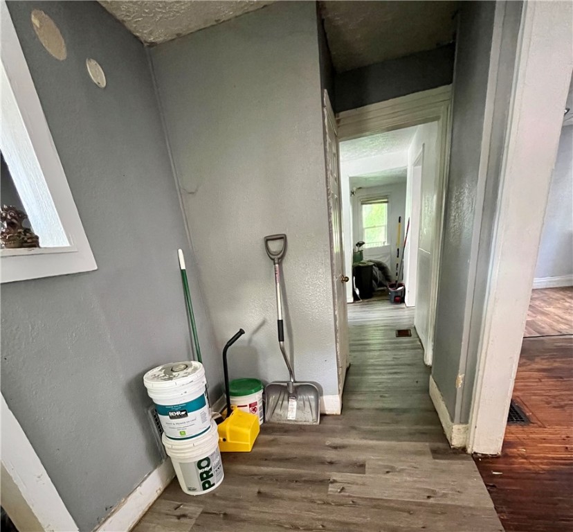 427 Cottage Street Rochester, NY 14611 - Photo 4 of 18