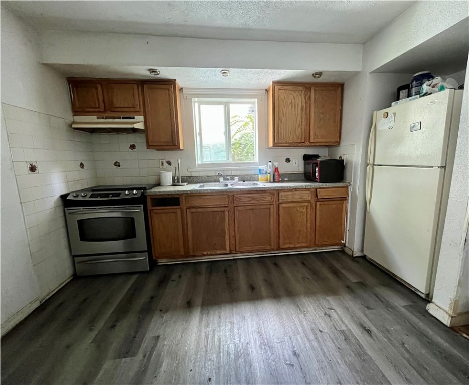 427 Cottage Street Rochester, NY 14611 - Photo 5 of 18