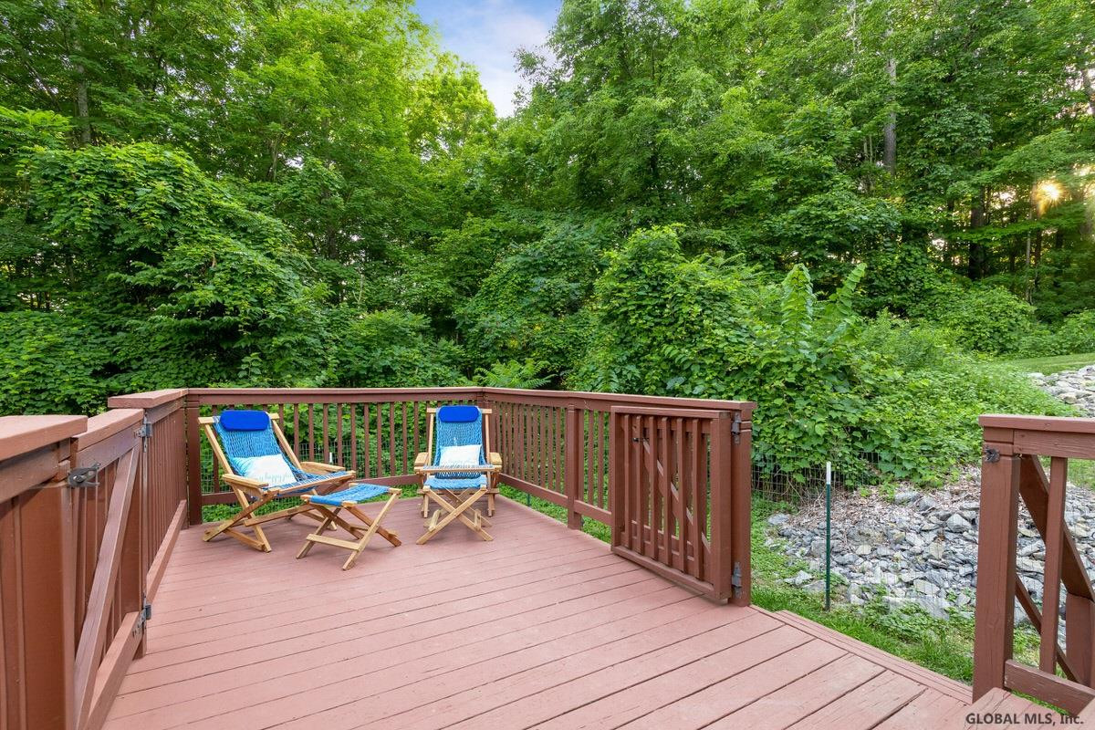 81 Tracey Road Coeymans, NY 12143 - Photo 41 of 53 Photo 42