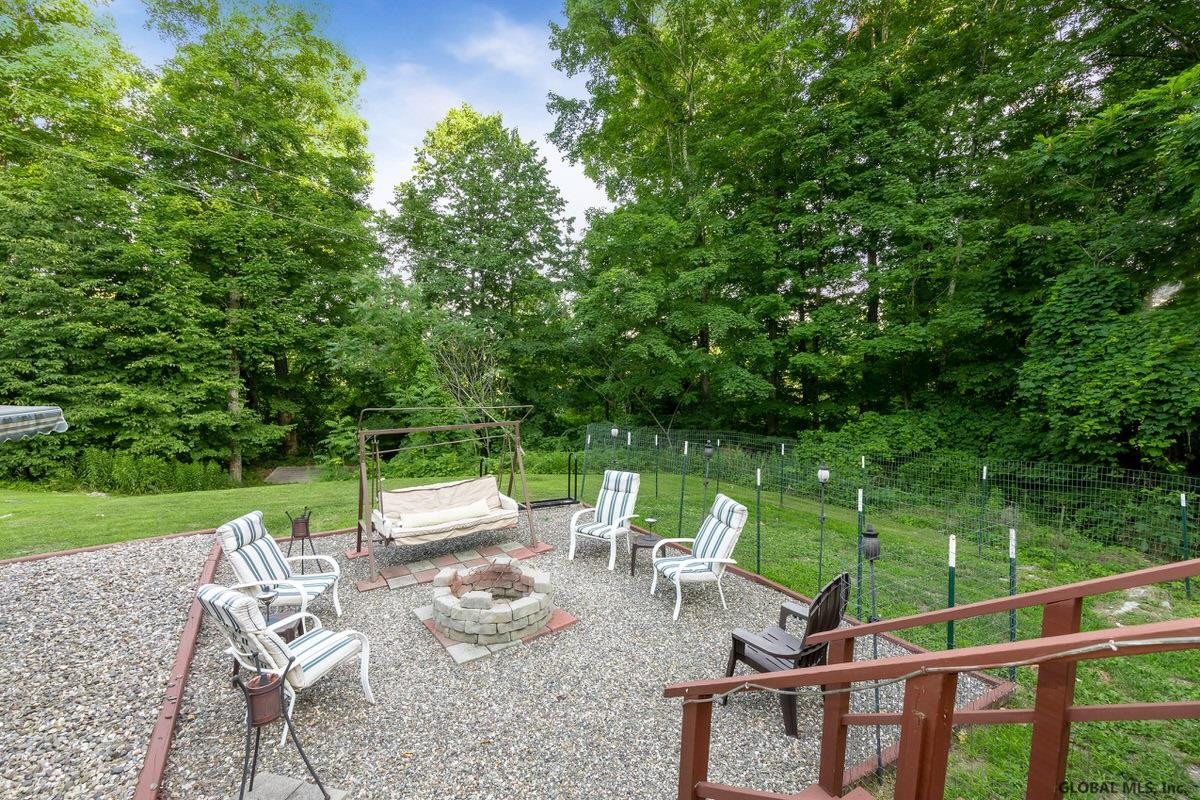 81 Tracey Road Coeymans, NY 12143 - Photo 42 of 53 Photo 43