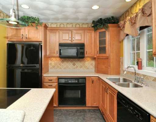 1530 Tarkiln Road Burrillville, RI 02830 - Photo 3 of 12 Kitchen.