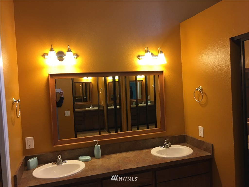 2188 East Birch Street Bellingham, WA 98229 - Photo 21 of 25