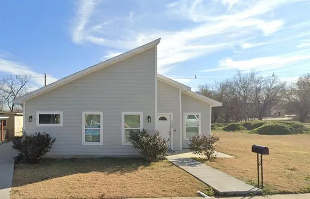 $275,000 | 1429 Missouri Avenue, Fort Worth, TX 76104