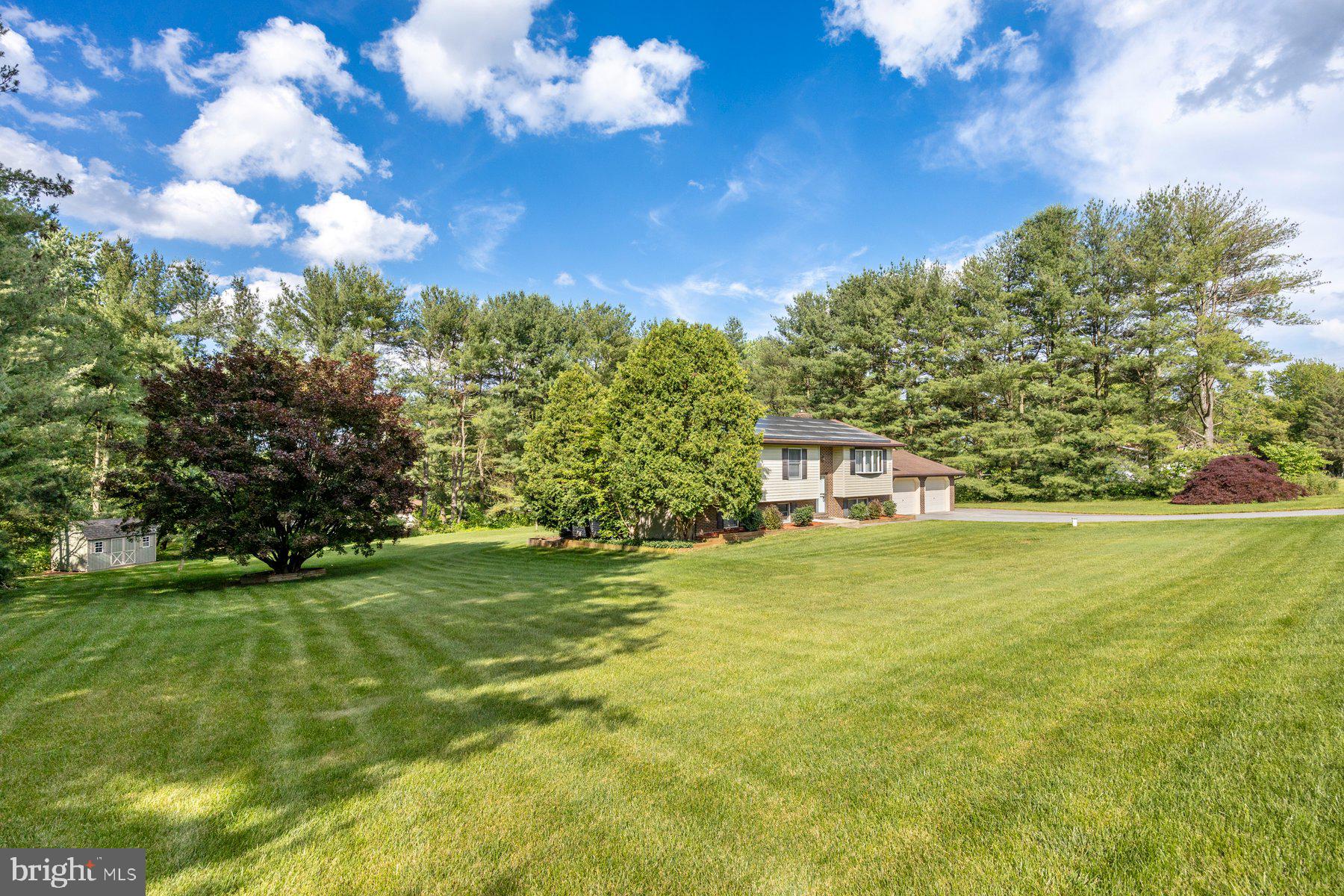 2706 Lawndale Road Finksburg, MD 21048 - Photo 3 of 3 Large Yard