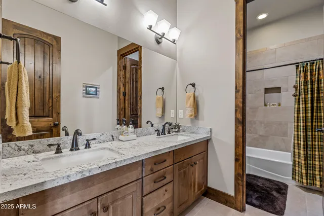 $975,000 | 4445 West Arabian Trail, Flagstaff, AZ 86005