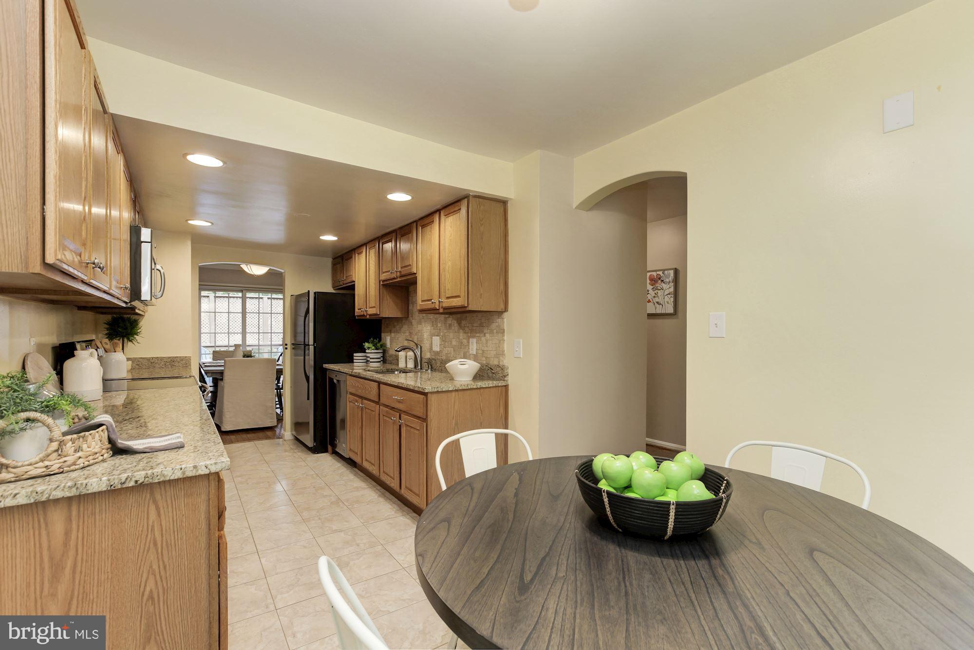 7344 Greentree Road Bethesda, MD 20817 - Photo 14 of 32 Gallery Image 14