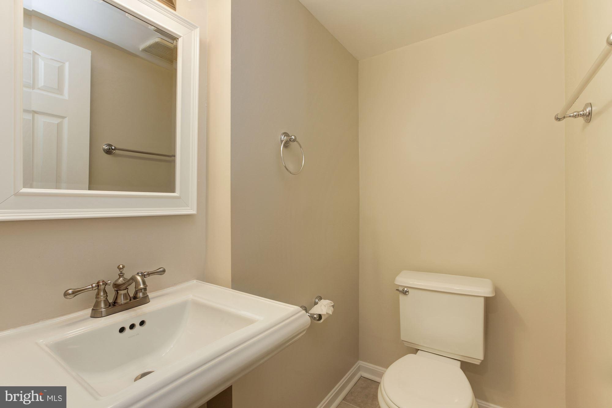 7344 Greentree Road Bethesda, MD 20817 - Photo 24 of 32 Gallery Image 24