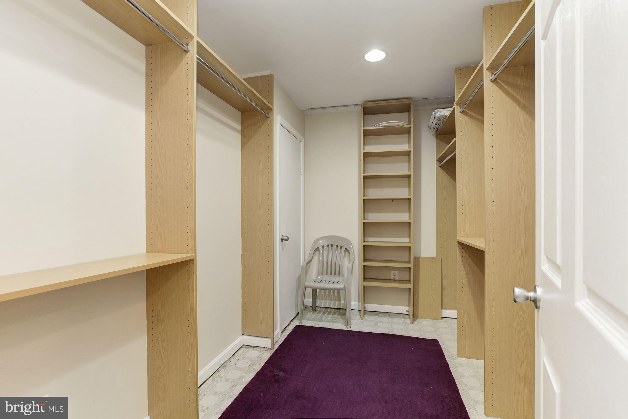 7344 Greentree Road Bethesda, MD 20817 - Photo 26 of 32 Gallery Image 26