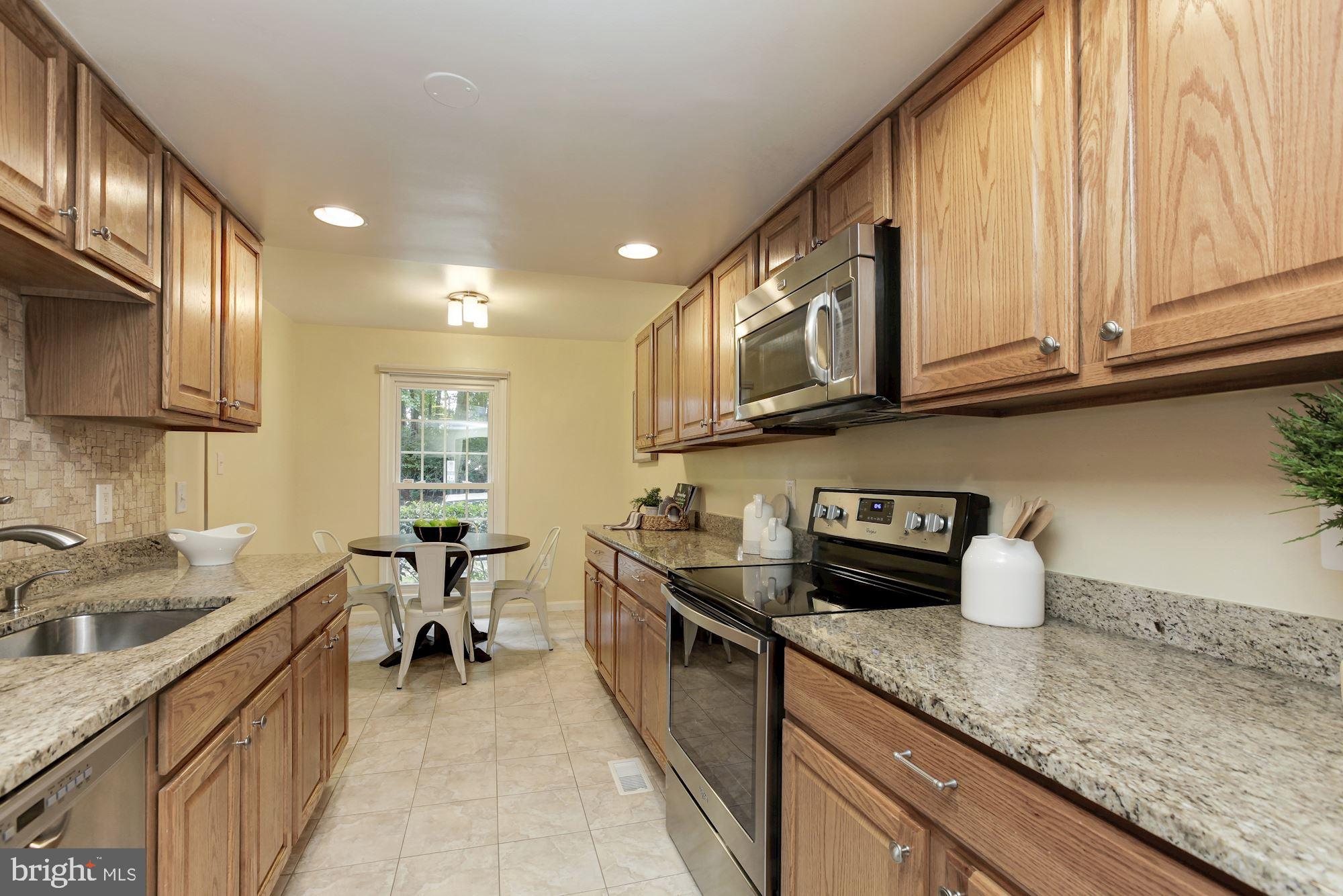 7344 Greentree Road Bethesda, MD 20817 - Photo 10 of 32 Gallery Image 10