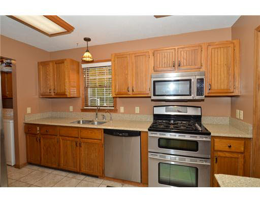 51556 Chestnut Road Granger, IN 46530 - Photo 3 of 12 Gallery Image 3