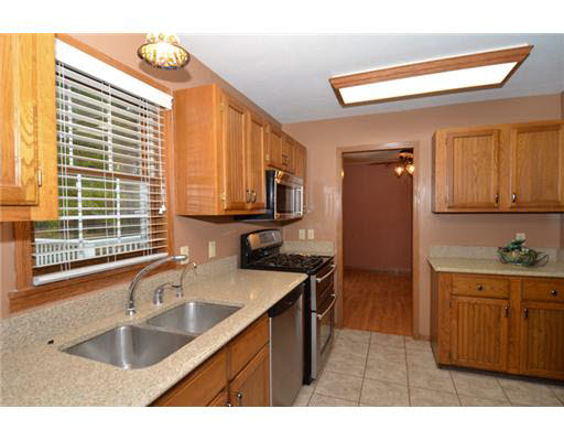 51556 Chestnut Road Granger, IN 46530 - Photo 4 of 12 Gallery Image 4