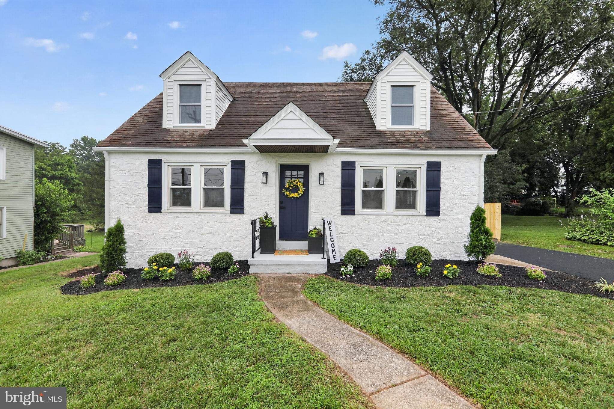 12 North Limerick Road Limerick, PA 19468 - Photo 1 of 35 Gallery Image 1